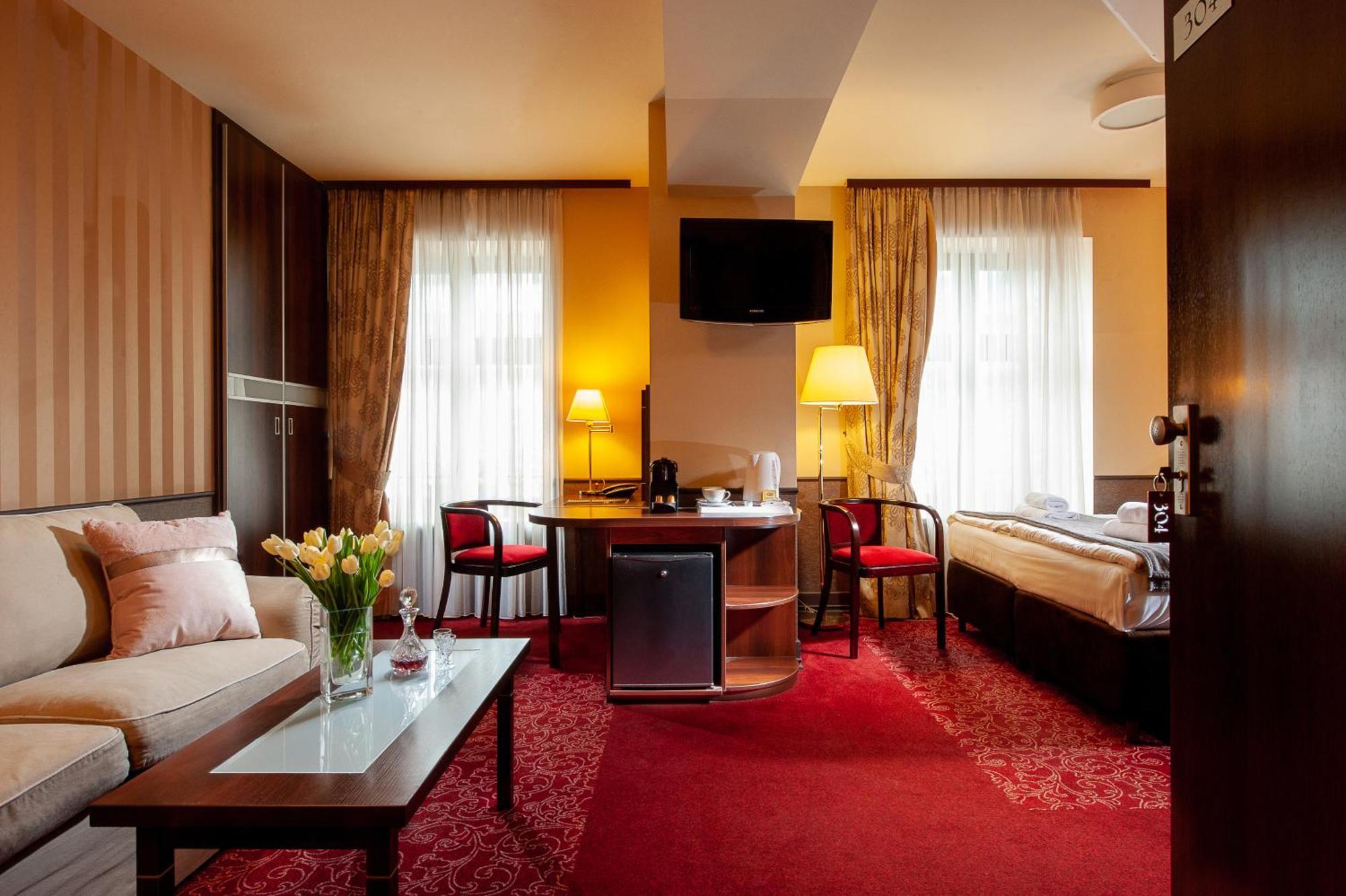 Deluxe Double or Twin Room